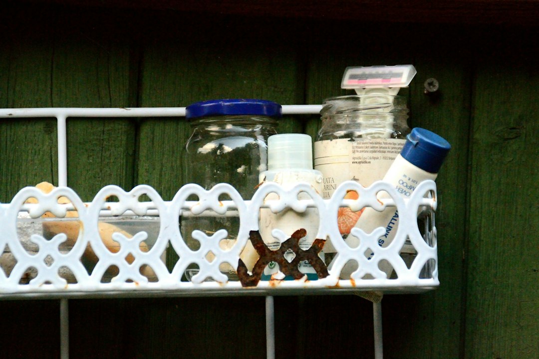 Shampoo, conditioner and shower gel arranged for easier identification